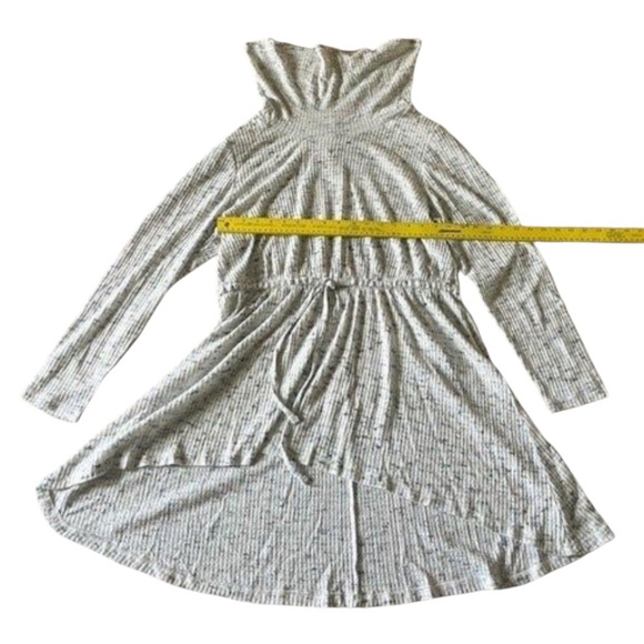 Lane Bryant Cowl Neck Tunic Top Grey Size 14/16 - Picture 3 of 3